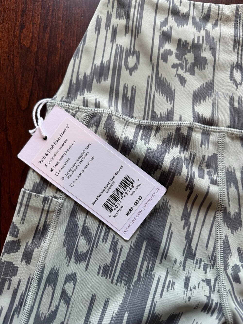 TAVI Stash & Dash Biker Shorts Sage Gray Print – NWT